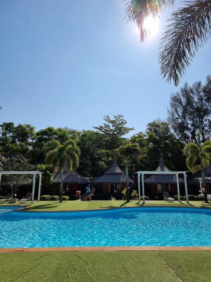 Phayam Cottage Resort Koh Phayam Exterior foto